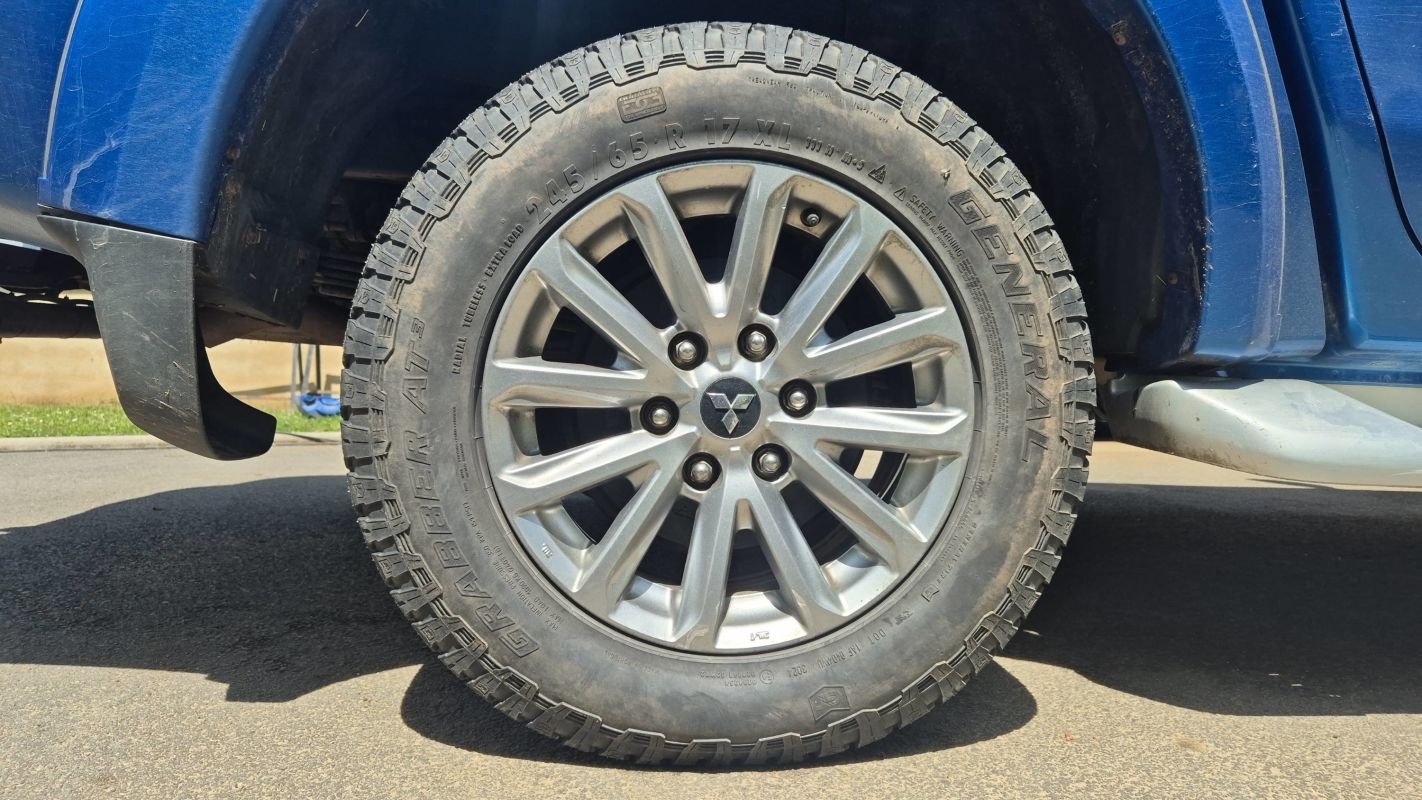 Mitsubishi L200 - Photo 16