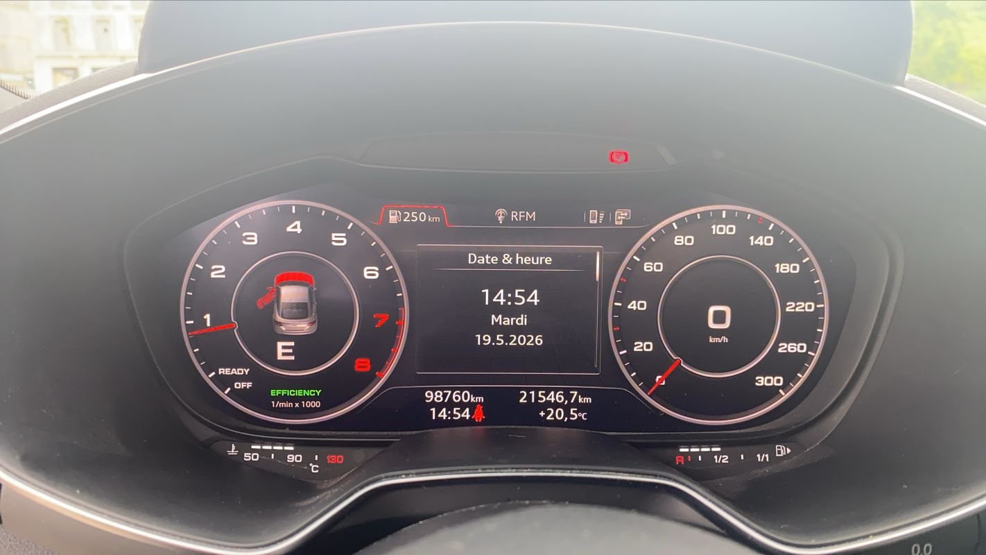 Audi TT Coupé - Photo 12