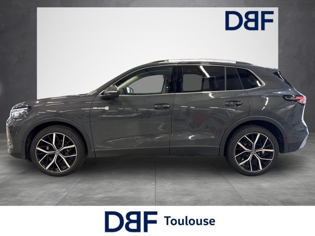 Volkswagen Tiguan - Photo 2