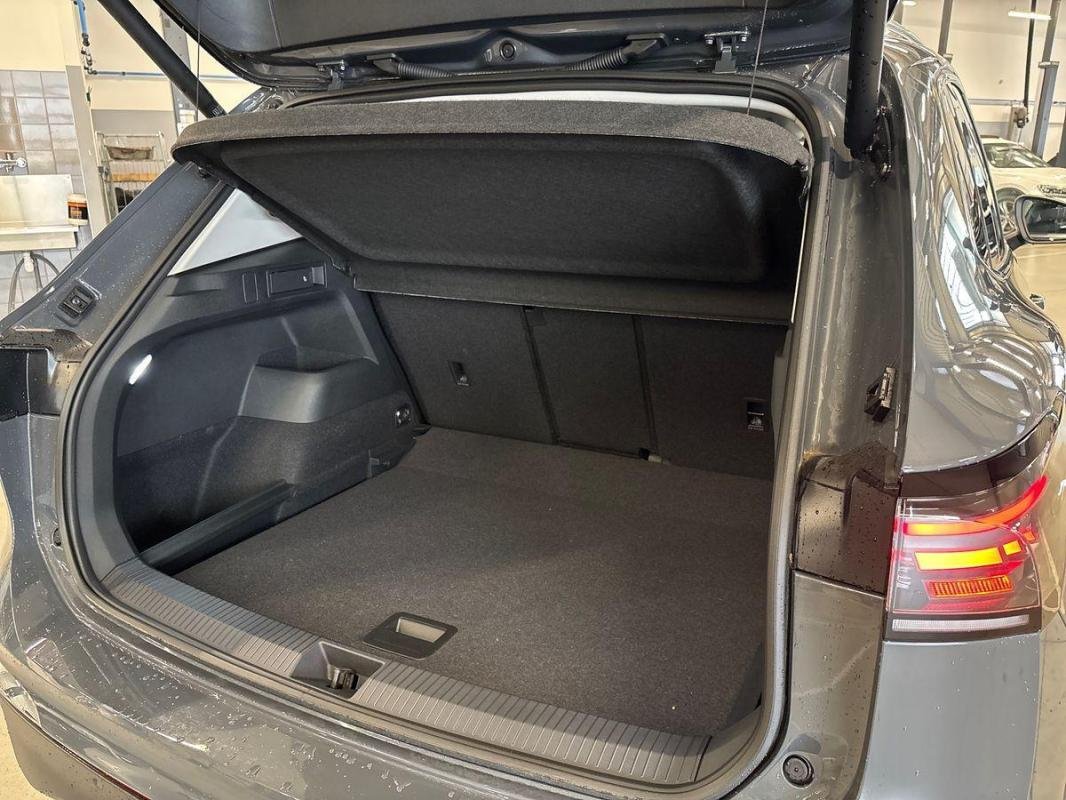 Volkswagen Tiguan - Photo 32