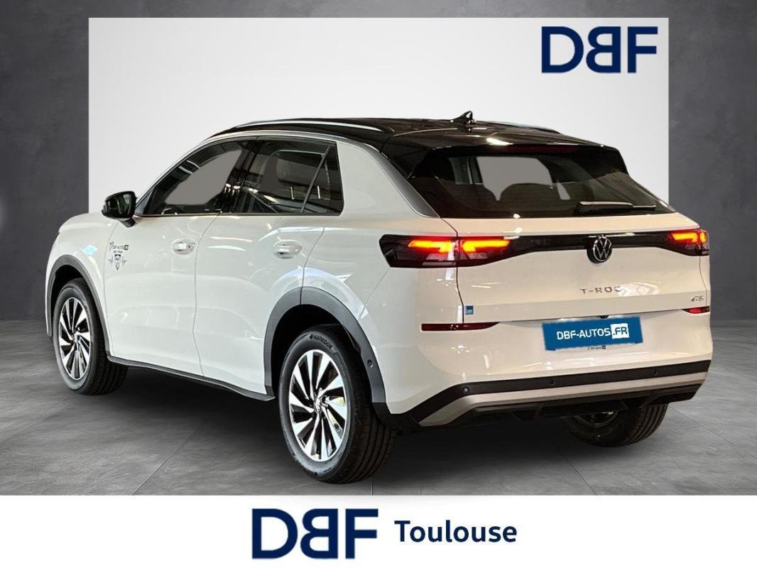 Volkswagen T-Roc - Photo 3