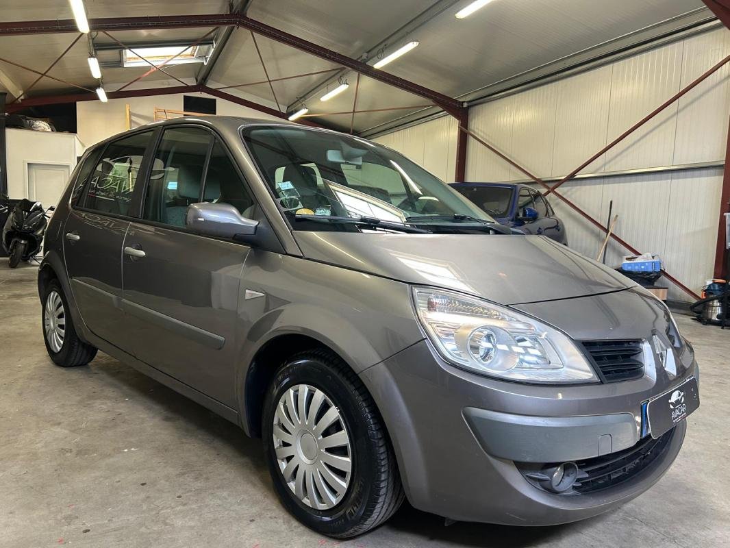 Renault Scénic - Photo 6