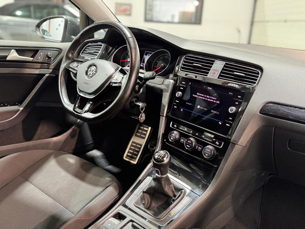 Volkswagen Golf - Photo 12