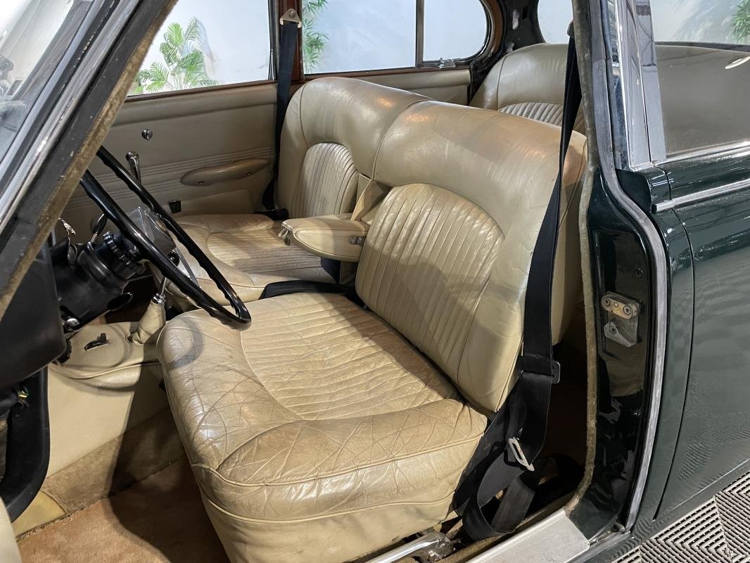 Jaguar 420 - Photo 12