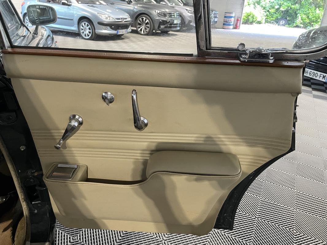 Jaguar 420 - Photo 20