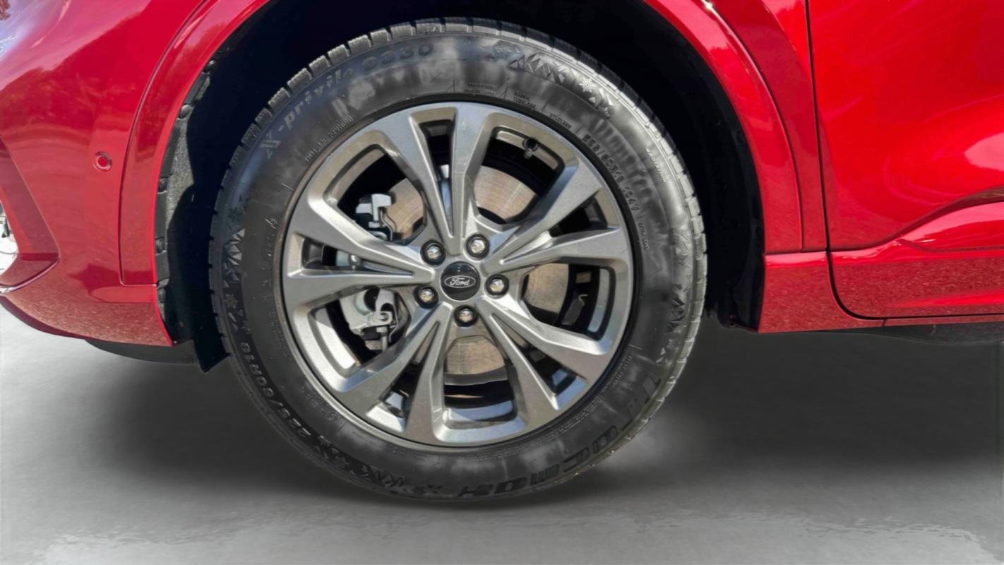 Ford Kuga - Photo 13