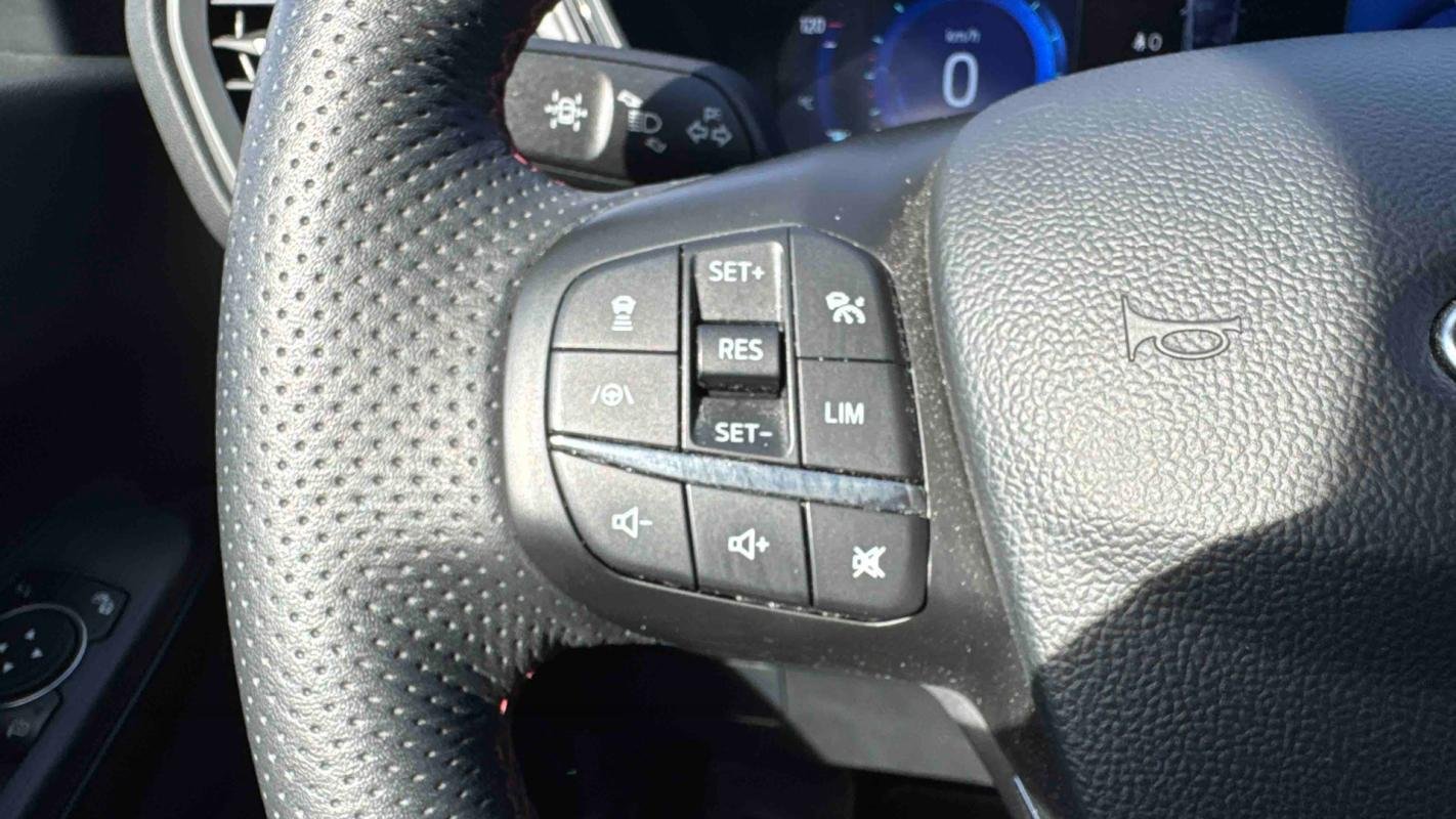 Ford Kuga - Photo 17