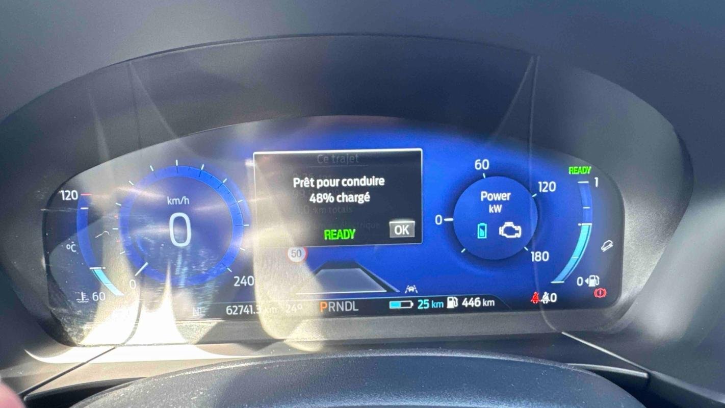 Ford Kuga - Photo 18
