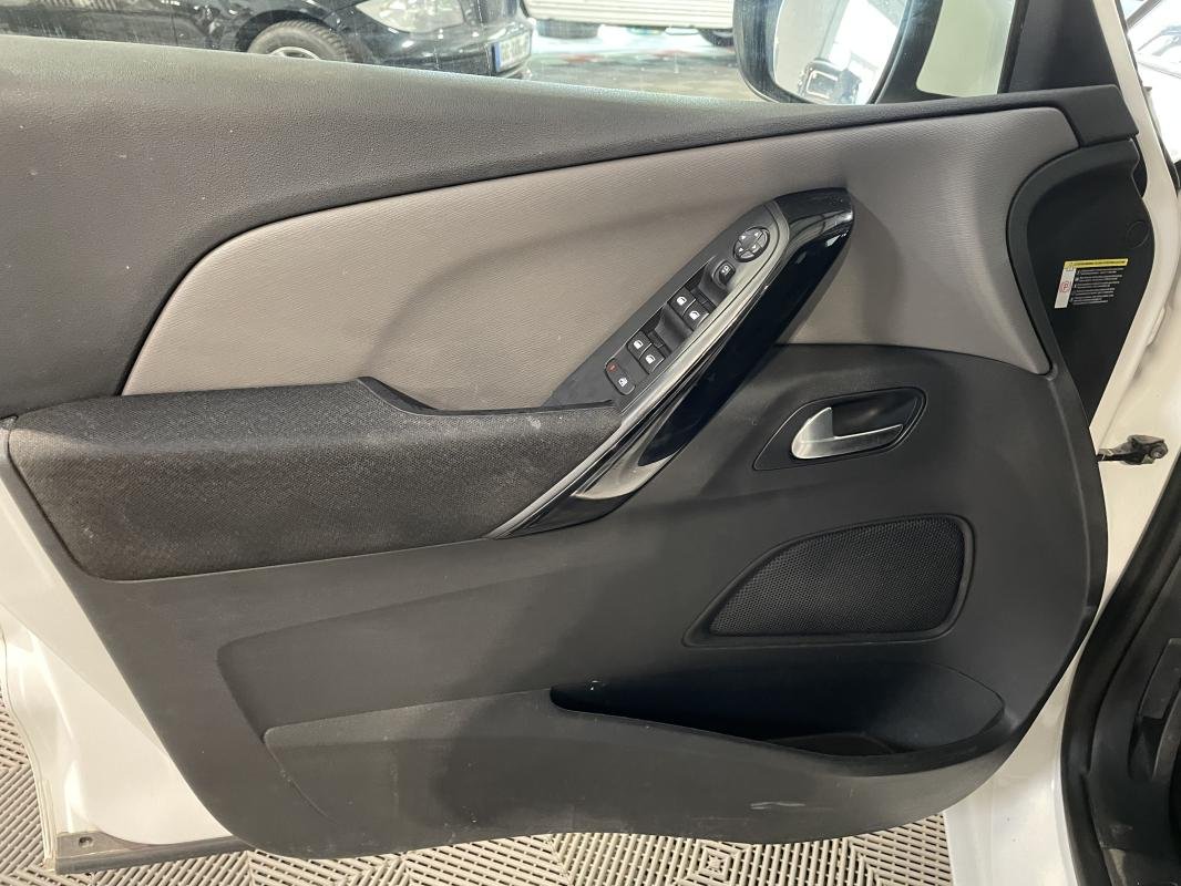 Citroën C4 Picasso - Photo 10