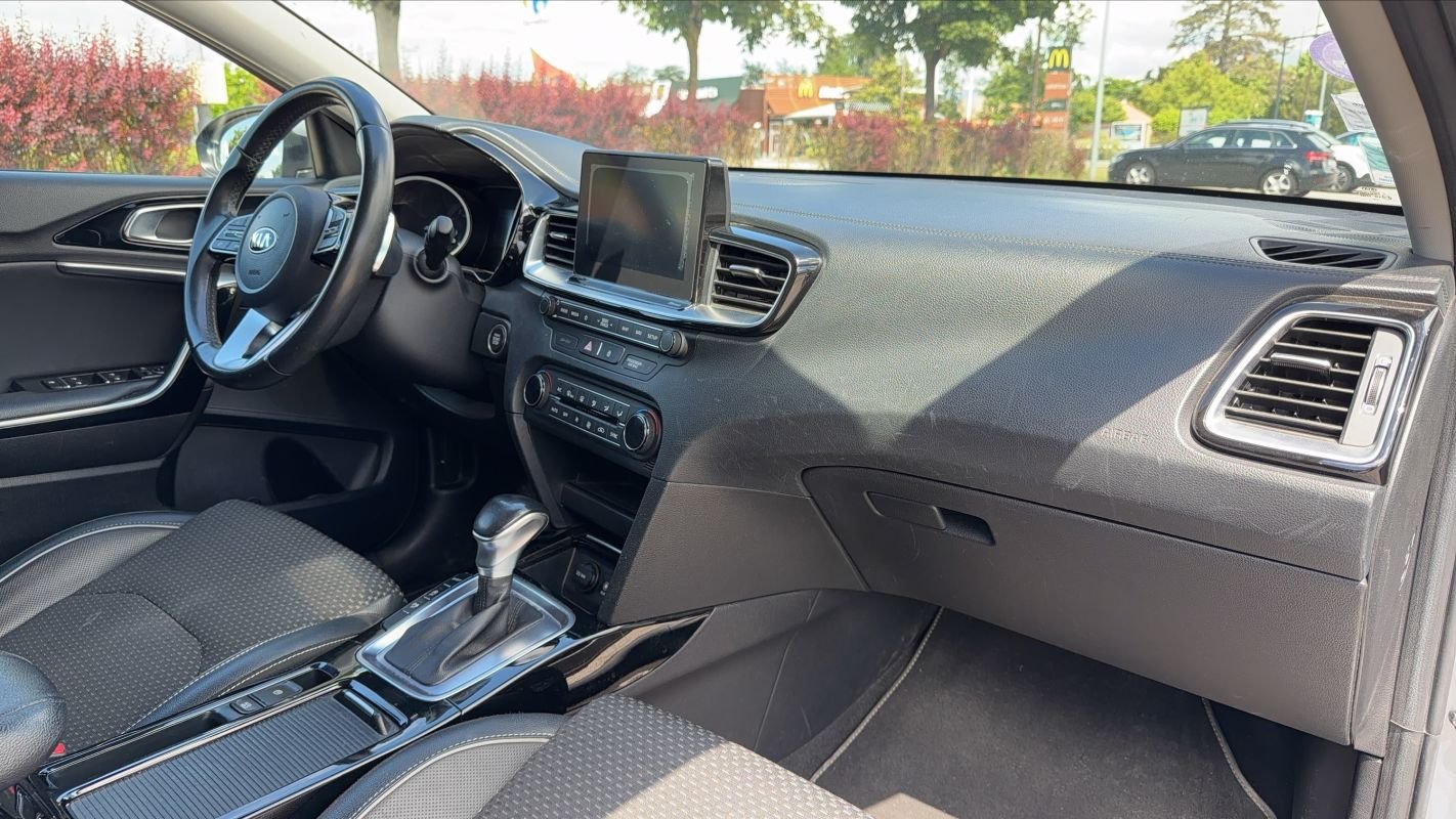 Kia Cee'd_SW - Photo 10