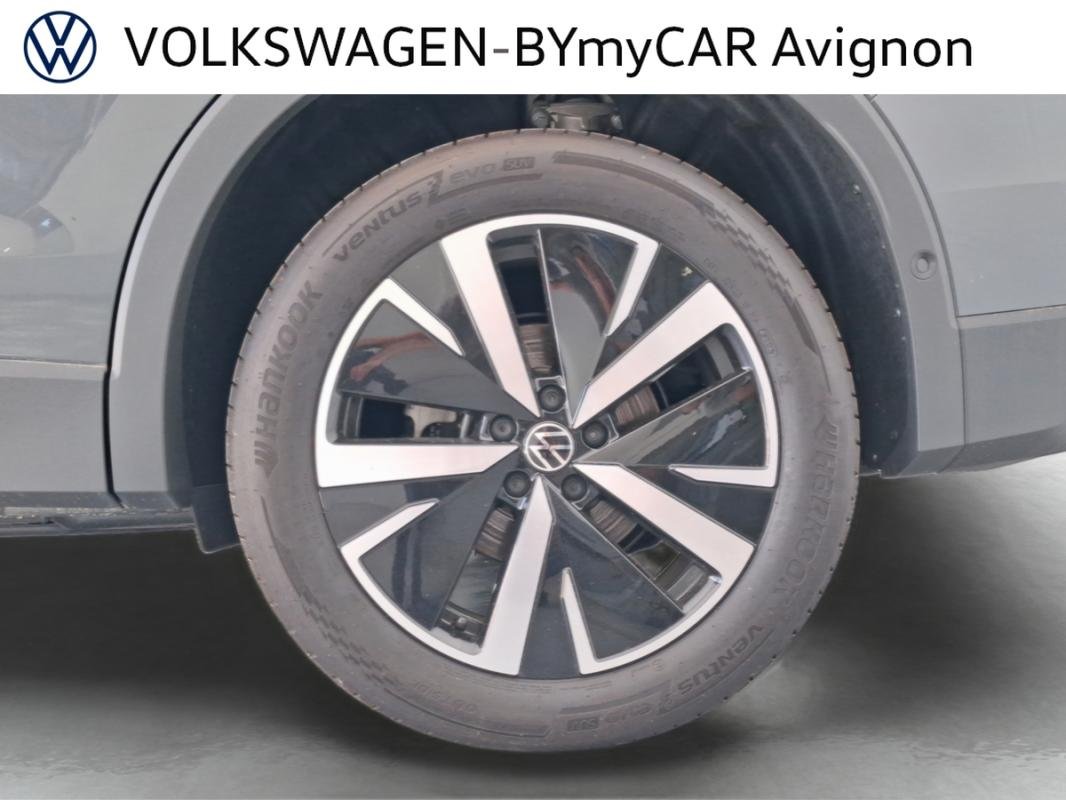 Volkswagen Tiguan - Photo 18