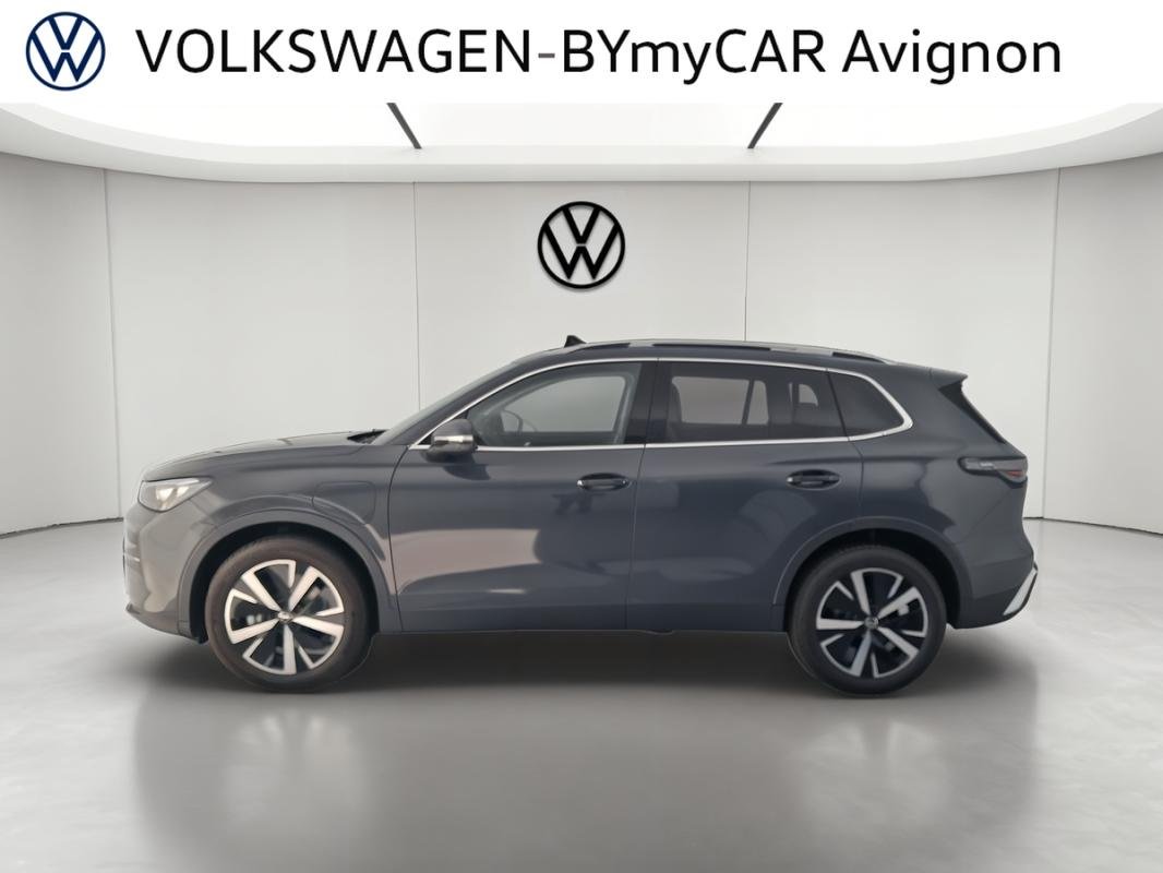 Volkswagen Tiguan - Photo 2