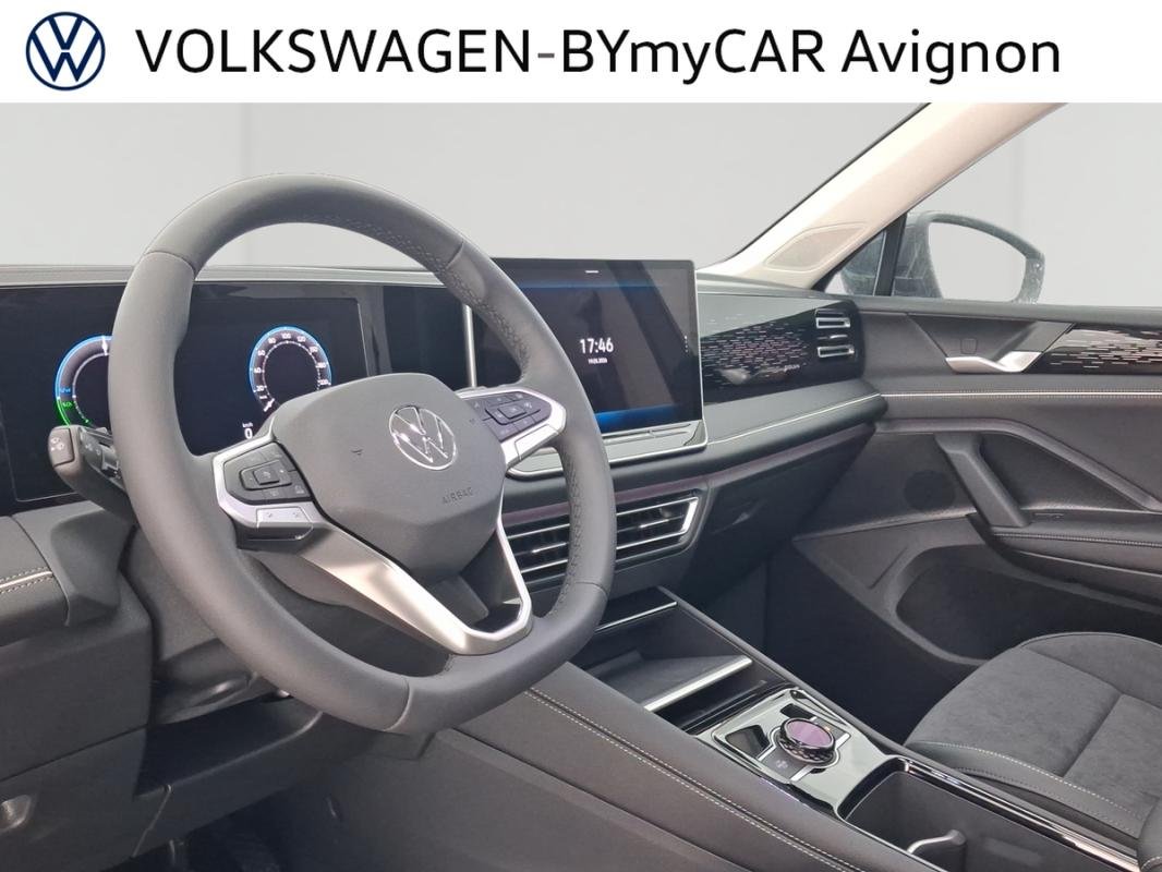 Volkswagen Tiguan - Photo 23