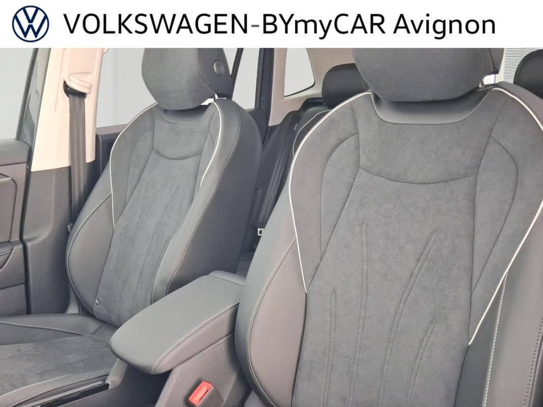 Volkswagen Tiguan - Photo 24