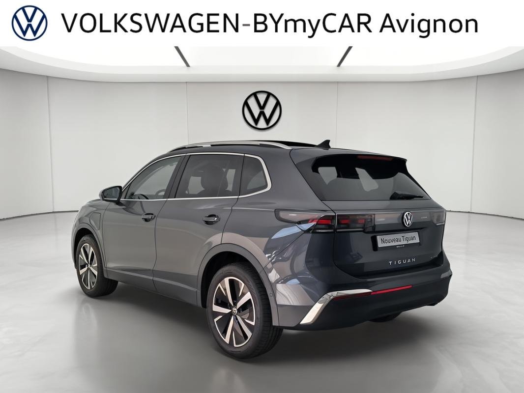Volkswagen Tiguan - Photo 3