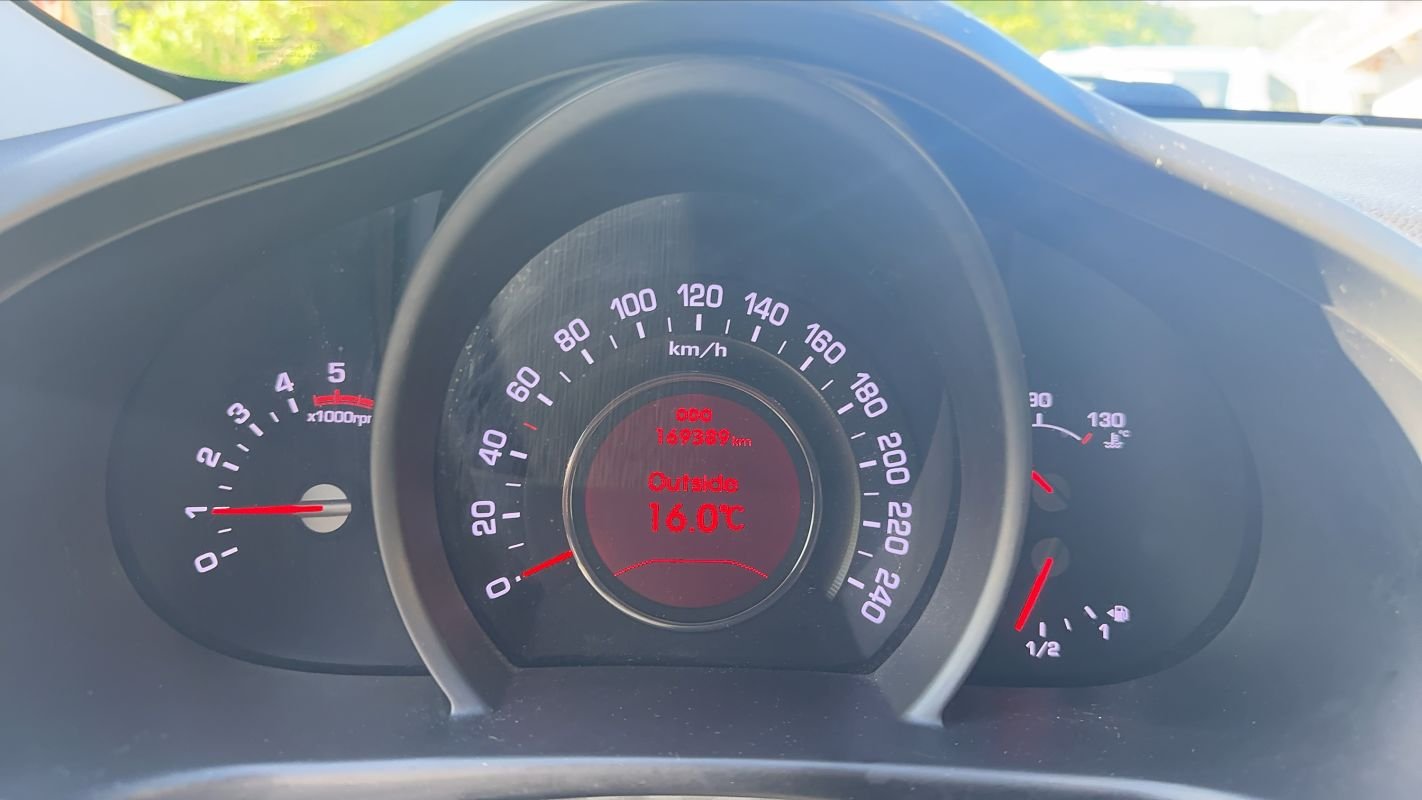 Kia Sportage - Photo 12