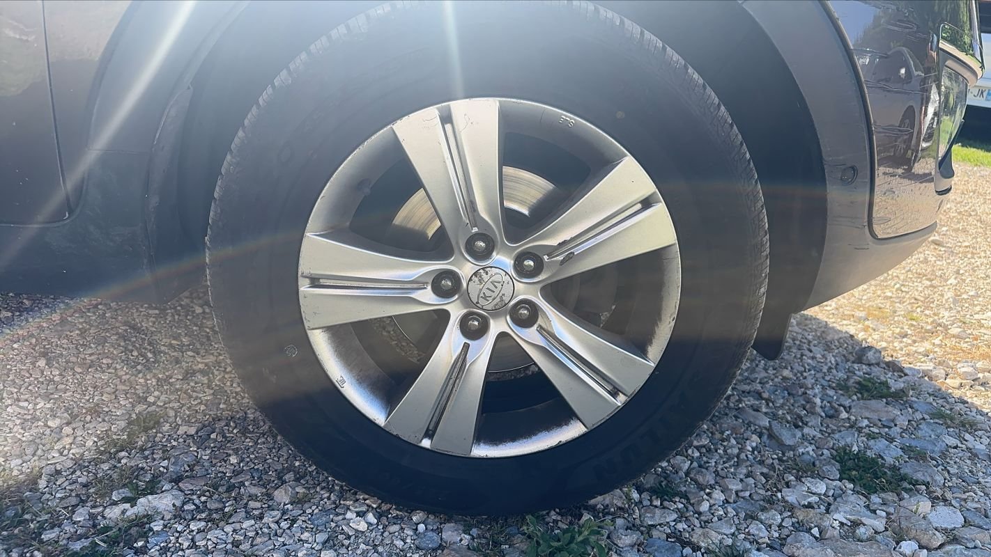 Kia Sportage - Photo 17