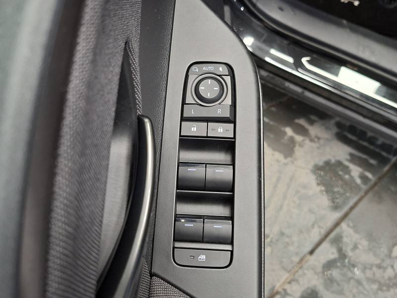 Toyota C-HR - Photo 16