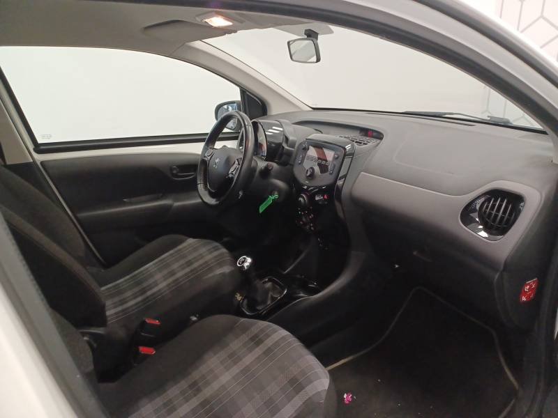 Peugeot 108 - Photo 12