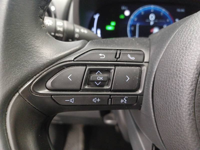 Toyota Yaris - Photo 17