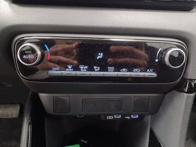 Toyota Yaris - Photo 19