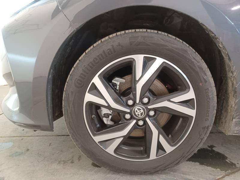 Toyota Yaris - Photo 9