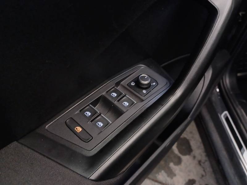 Volkswagen T-Roc - Photo 14