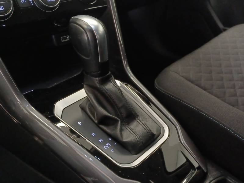 Volkswagen T-Roc - Photo 22