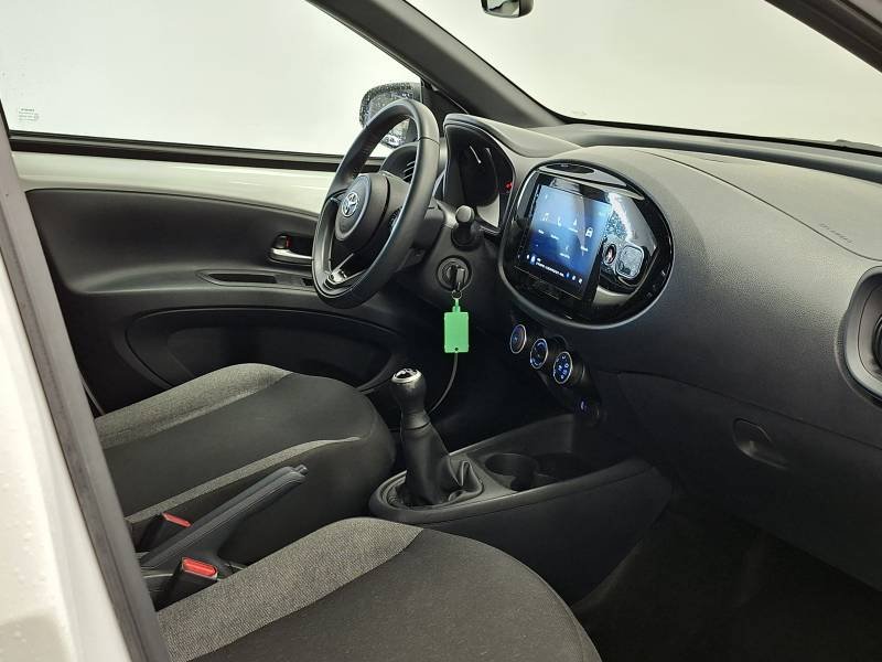 Toyota aygo x - Photo 12