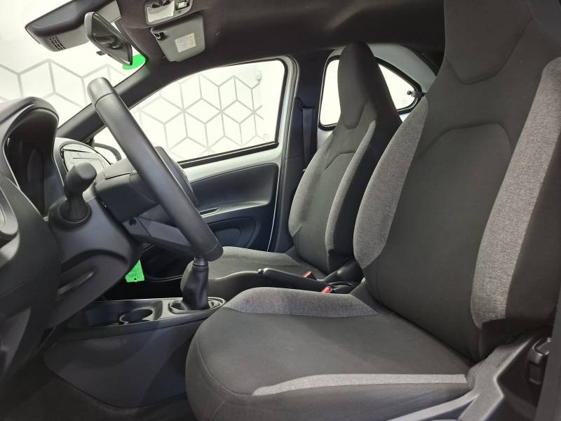 Toyota aygo x - Photo 15