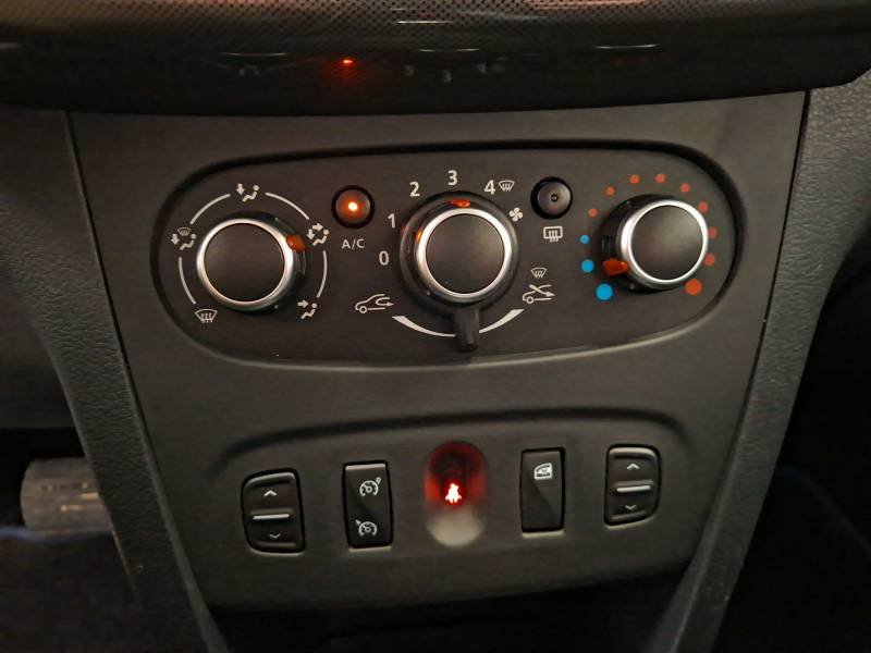 Dacia Sandero - Photo 28