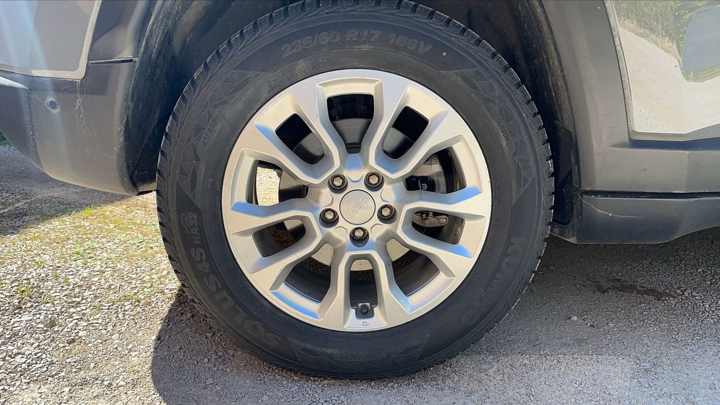 Jeep Compass - Photo 16