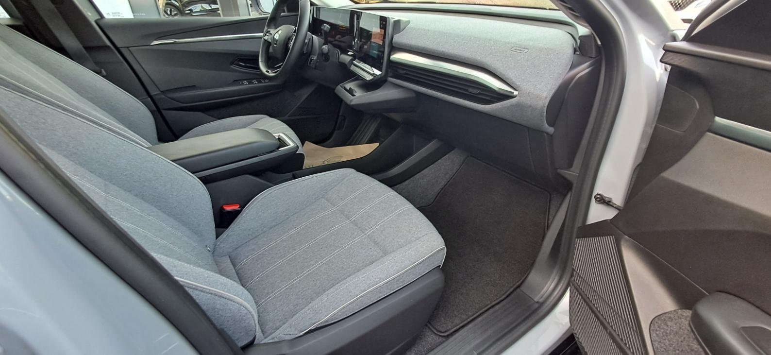 Renault Mégane E-TECH - Photo 12