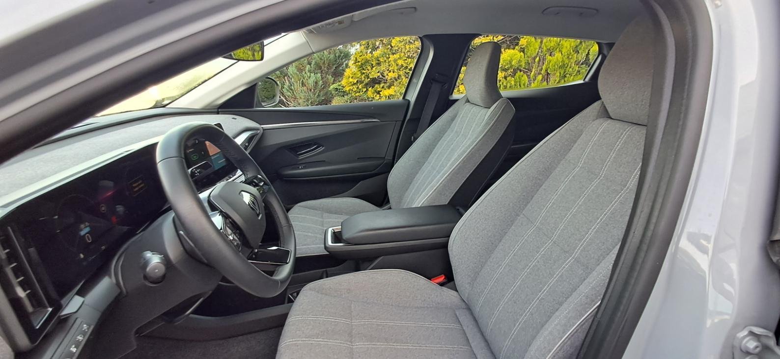 Renault Mégane E-TECH - Photo 15