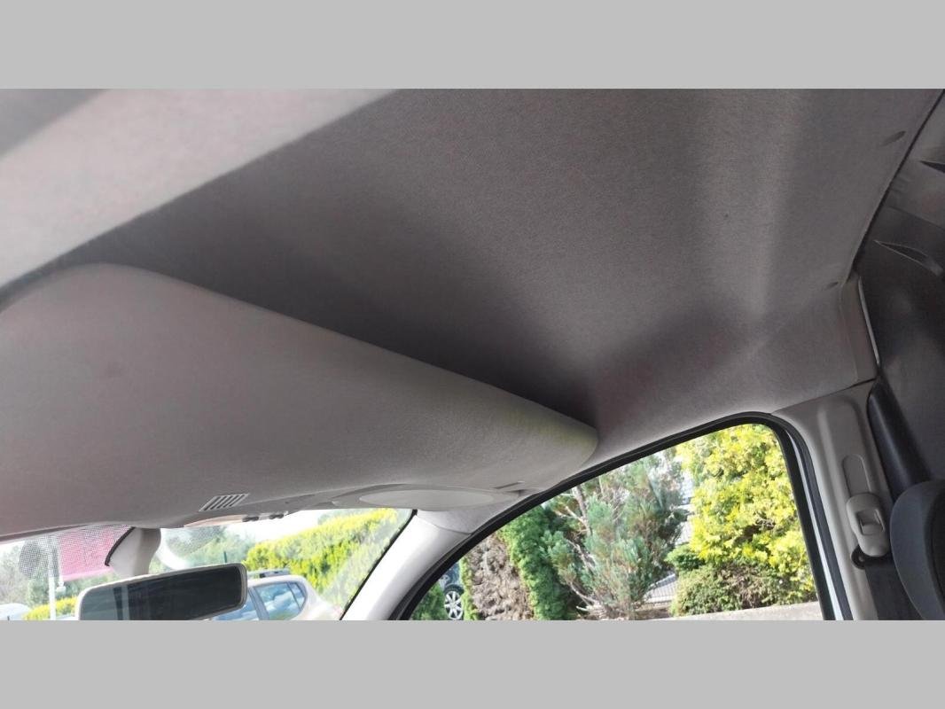 Renault Kangoo Express - Photo 19