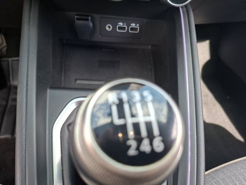 Renault Clio - Photo 24