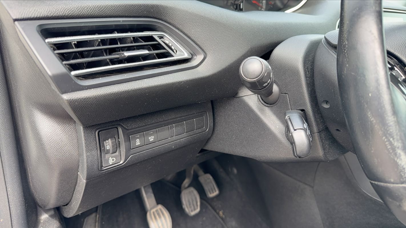 Peugeot 308 - Photo 13
