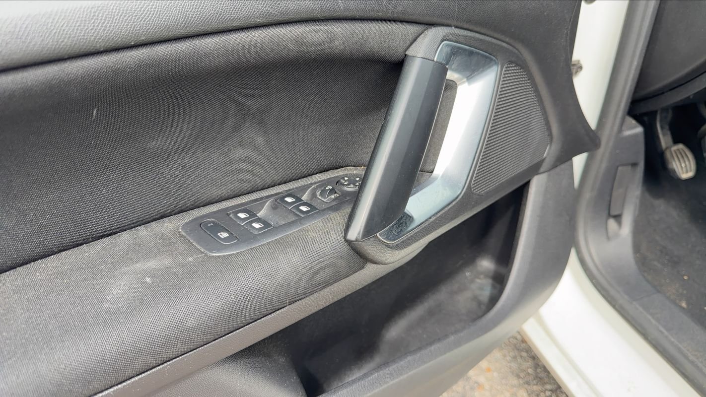Peugeot 308 - Photo 23