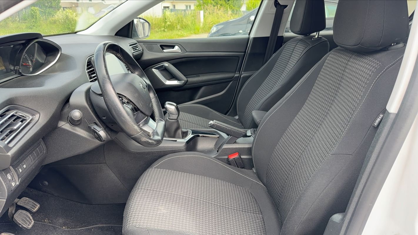 Peugeot 308 - Photo 27