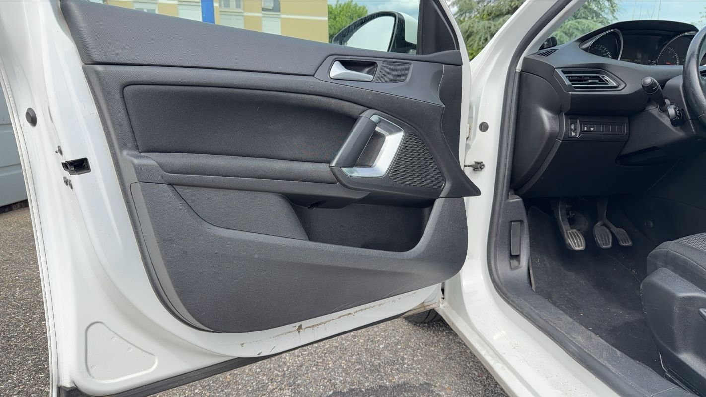Peugeot 308 - Photo 7