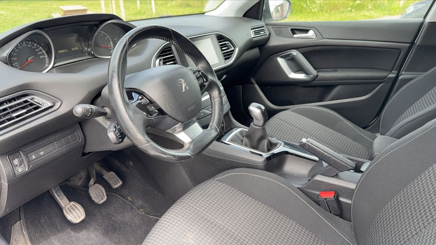 Peugeot 308 - Photo 8