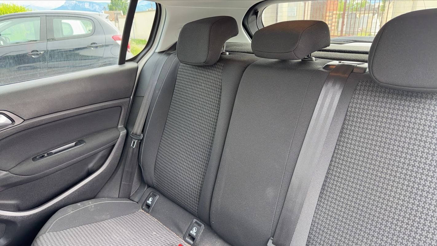 Peugeot 308 - Photo 9