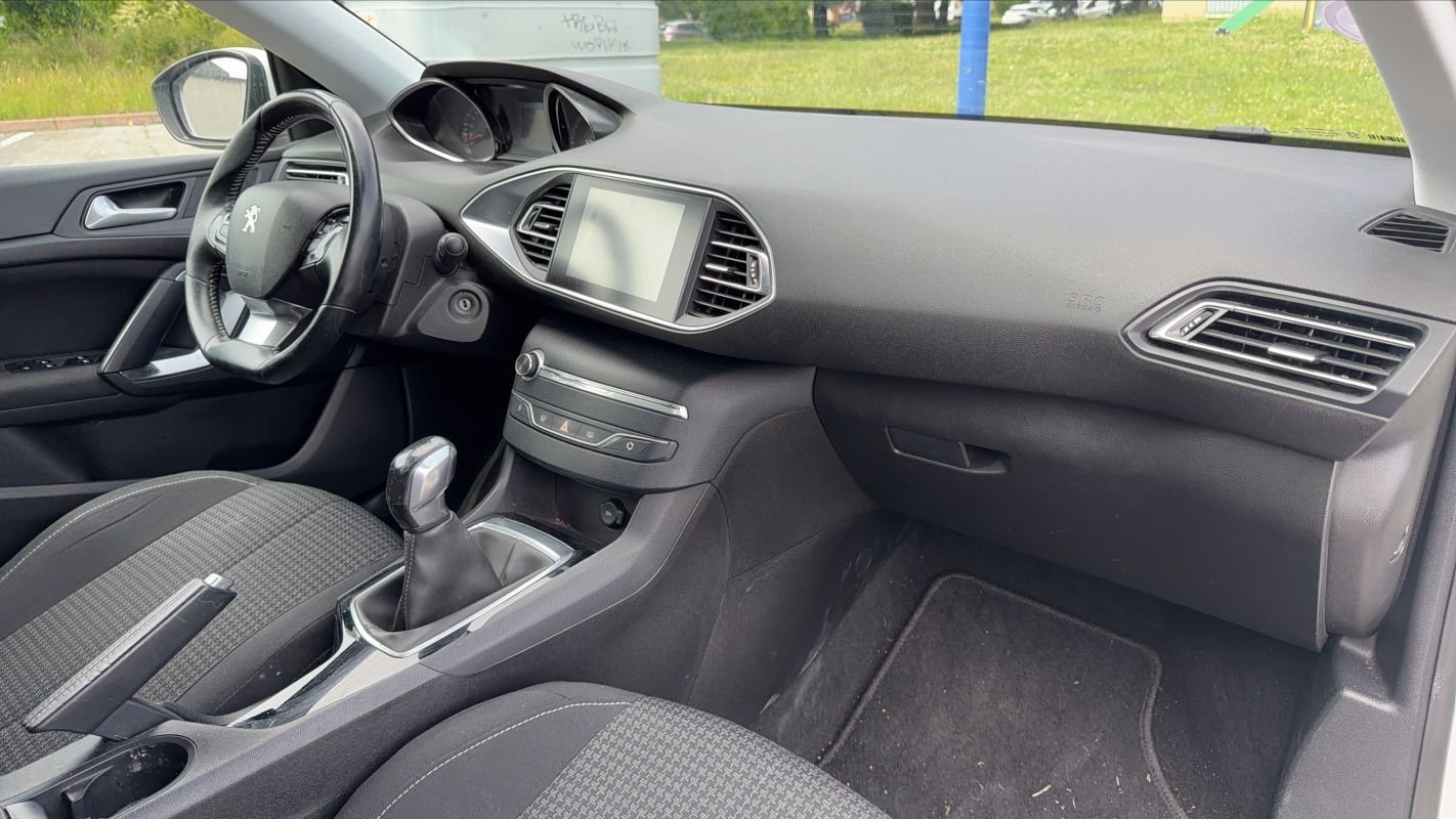 Peugeot 308 - Photo 10