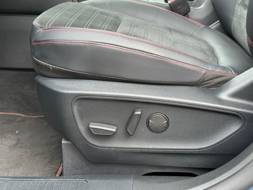 Ford Kuga - Photo 11