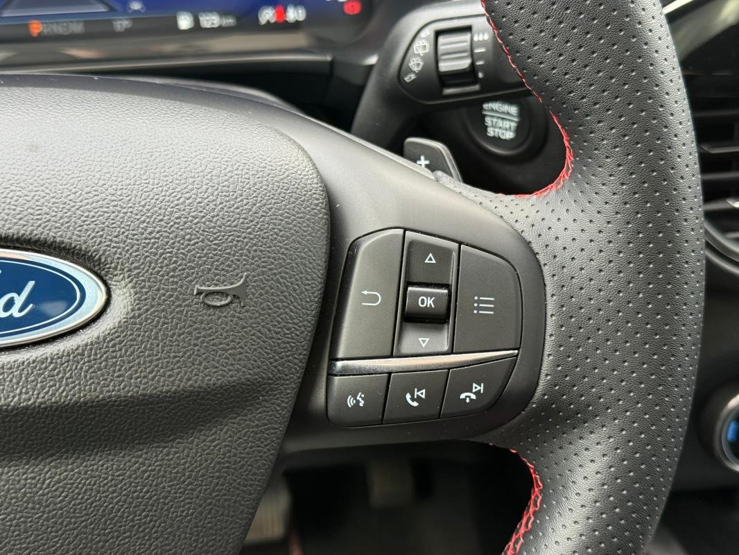 Ford Kuga - Photo 14