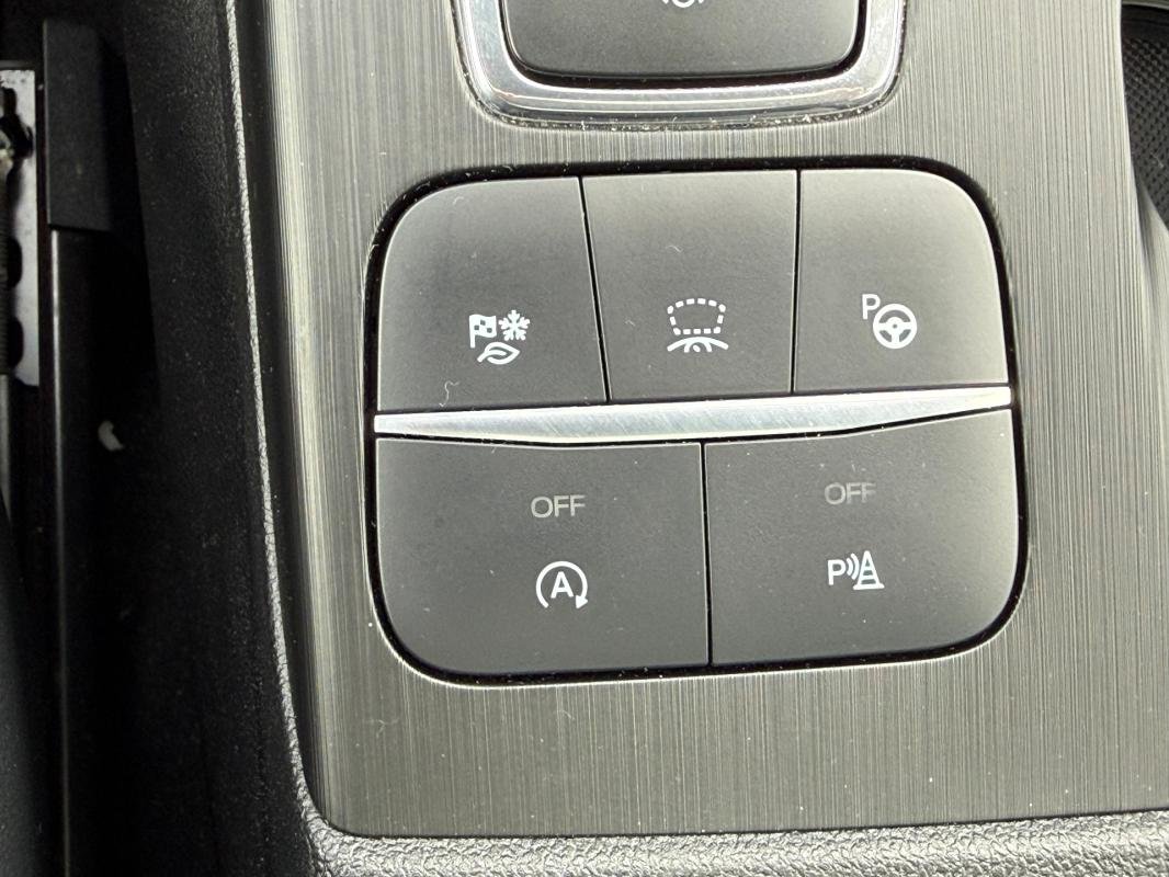 Ford Kuga - Photo 16