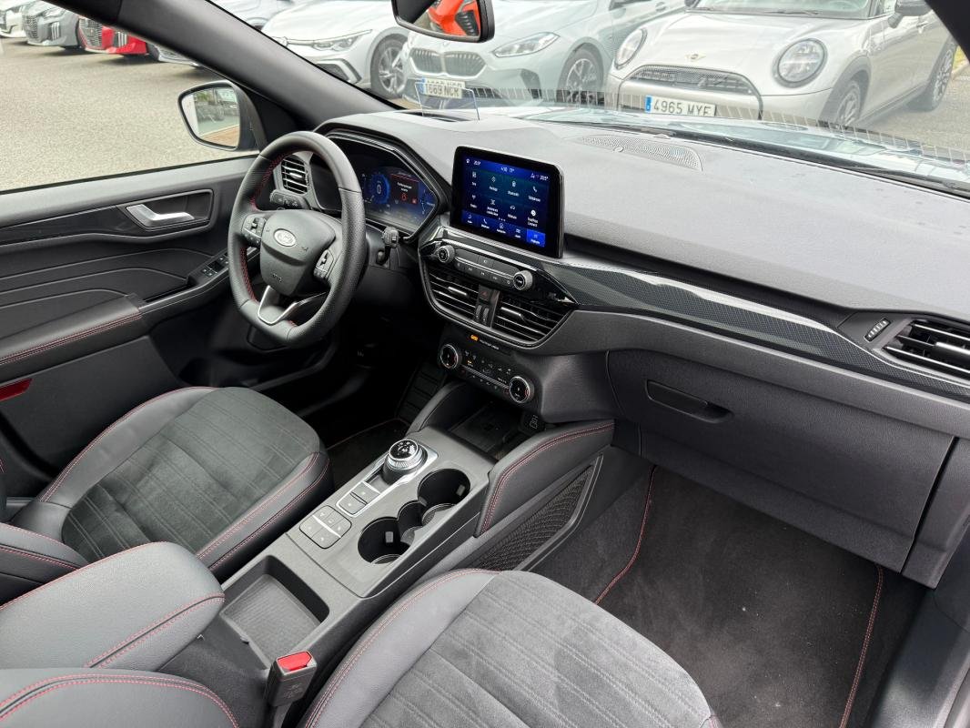 Ford Kuga - Photo 31