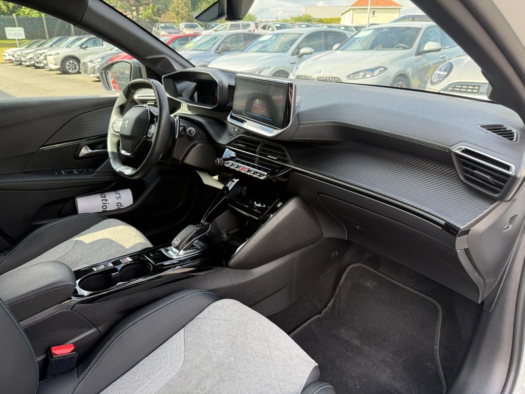 Peugeot 208 - Photo 20