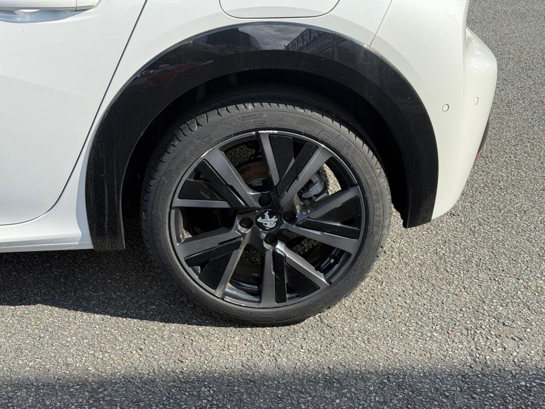 Peugeot 208 - Photo 24