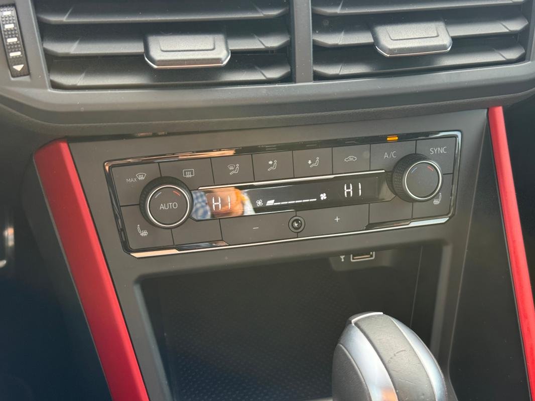 Volkswagen Polo - Photo 15